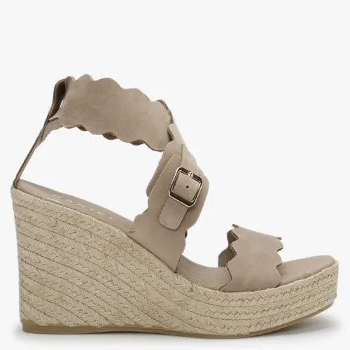 melissa creative wedge