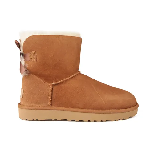 ugg kaila boot size 4