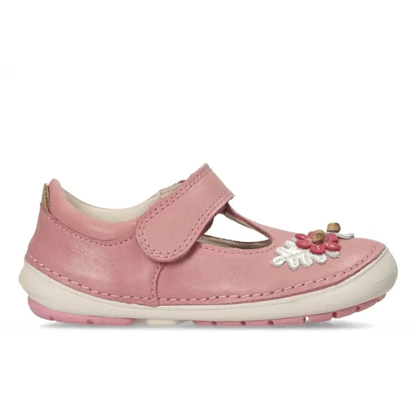 baby girl first walking shoes clarks